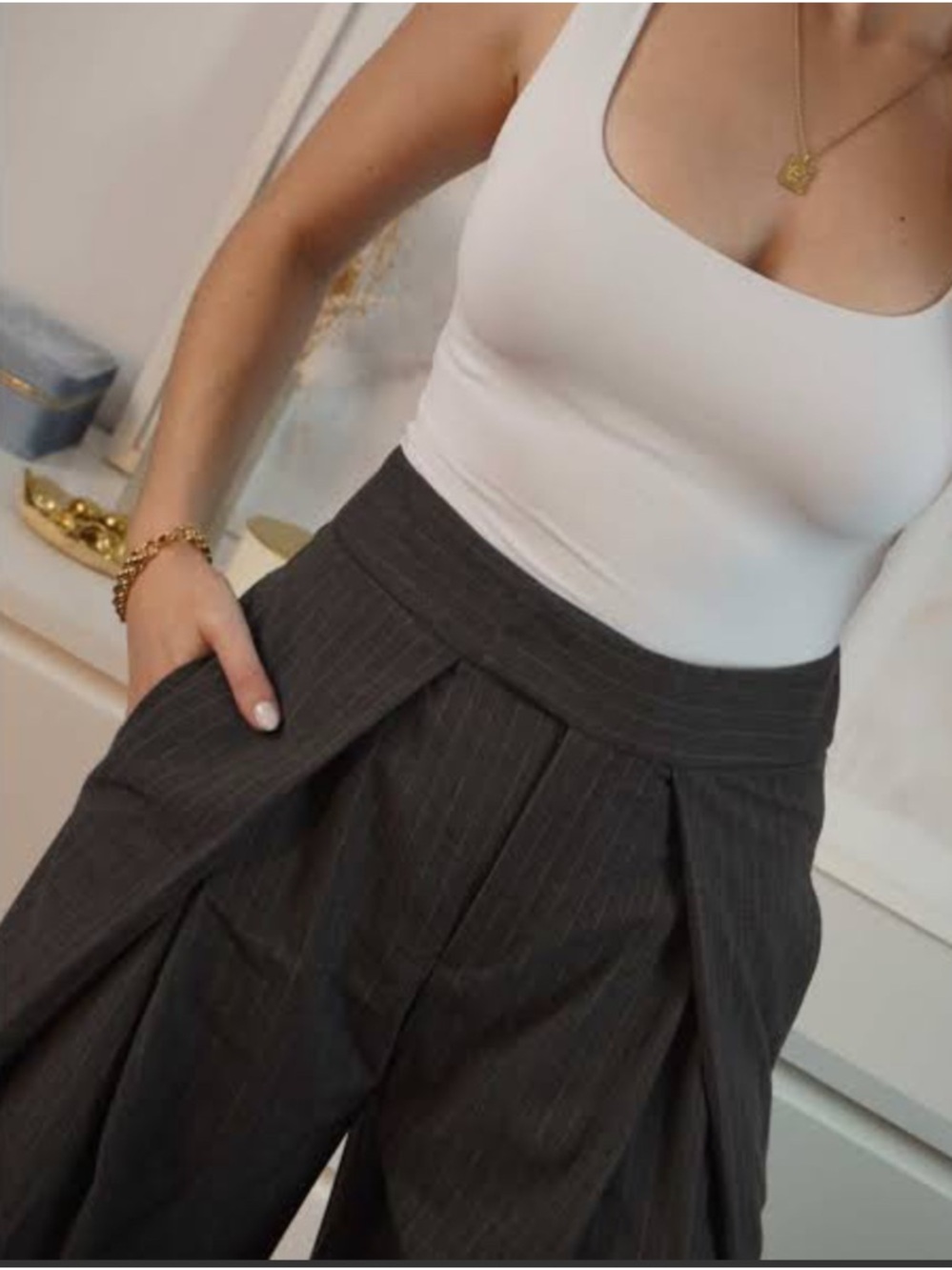 Zara High-Waist Pinstripe Pleated Women's pants - Charcoal
7149/247